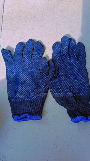 Spotted Cotton Hand Glove