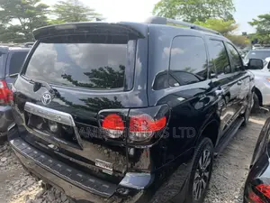 Toyota Sequoia 2014 Black