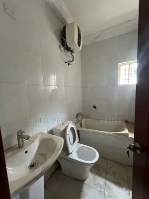 3bdrm Townhouse / Terrace in Katampe Extension for rent