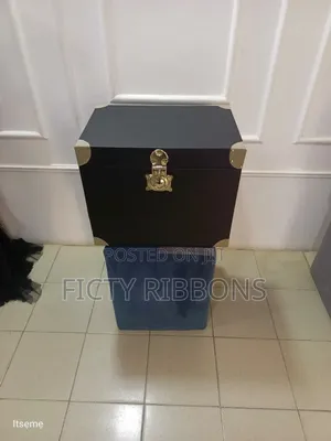 Handcrafted Leather Trunk Boxes