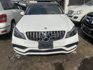Mercedes-Benz C300 Luxury Sedan RWD (3.0L 6cyl 7A) 2011 White