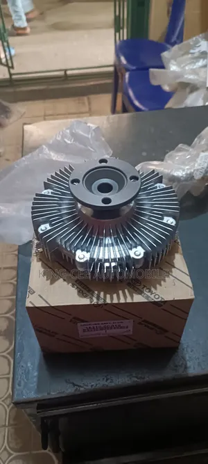 Fan Clutch/ Fan Coupling for Hilux 2tr, Haice, Tacoma,Prado, Fortuner