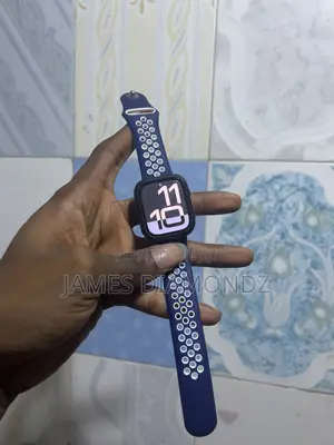 Photo - Apple Watch Series 8 GPS 41mm