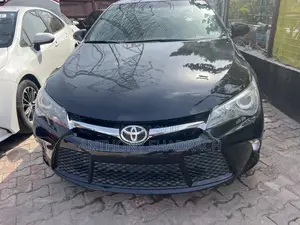 Toyota Camry SE 4dr Sedan (2.5L 4cyl 6A) 2017 Black