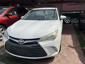 Toyota Camry 2016 White