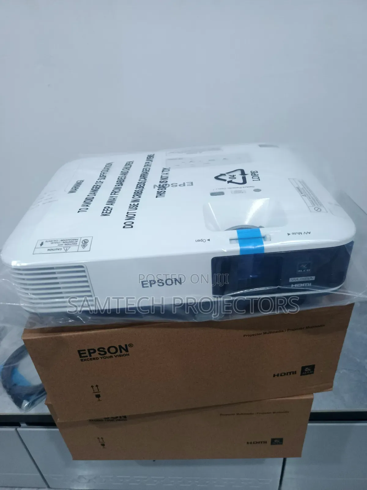 Epson Projector Full Hd Wireless Projector
