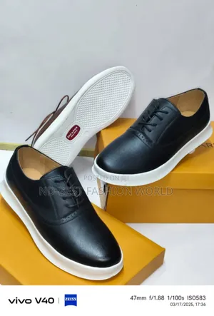 Louise Vitton Flat Shoes
