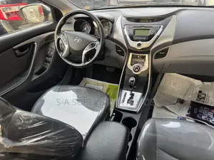 Hyundai Elantra Limited 2012 Silver