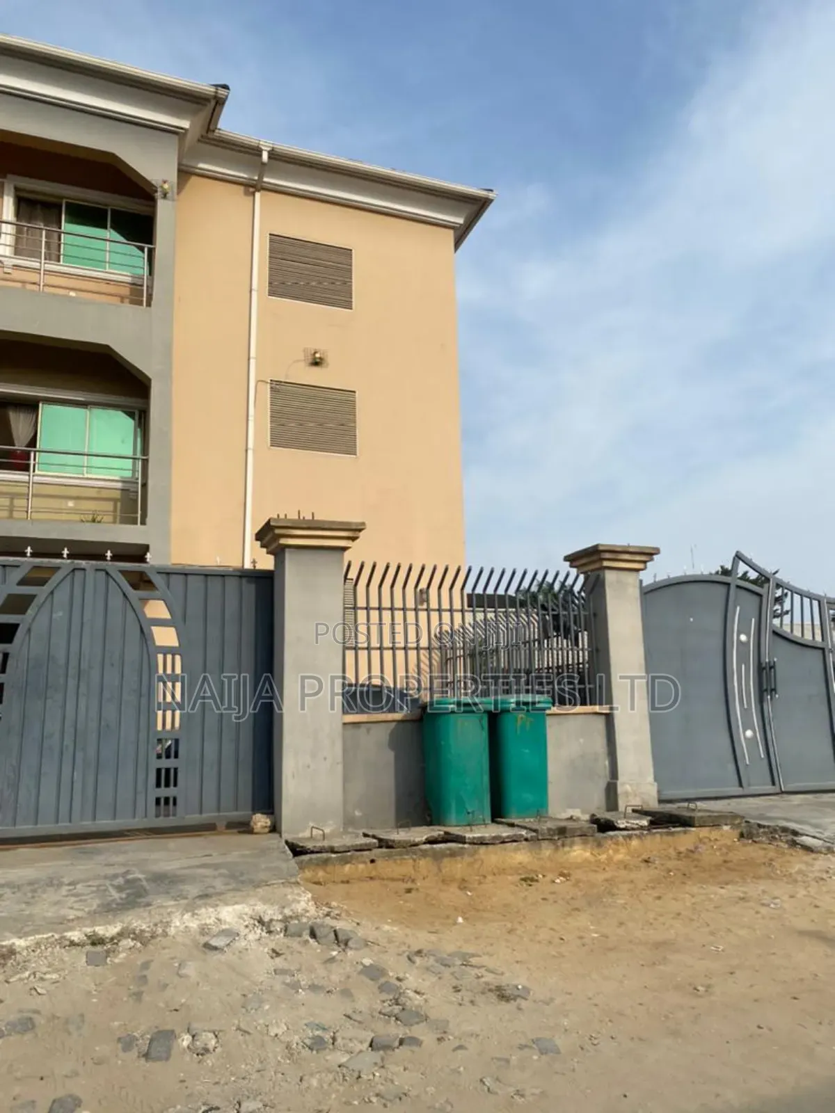 3bdrm Block of Flats in Abijo for sale