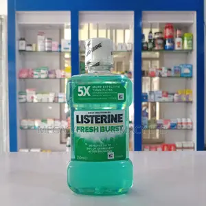 Daily Mouthwash Listerine Fresh Burst 250ml
