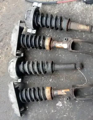 Front and Back Shock Porsche Cayenne Touareg and Audi Q7