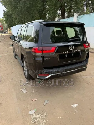 Photo - Toyota Land Cruiser 2024 Black