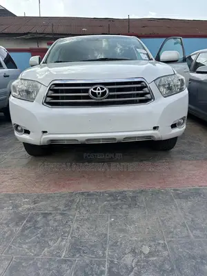 Toyota Highlander SE 2010 White
