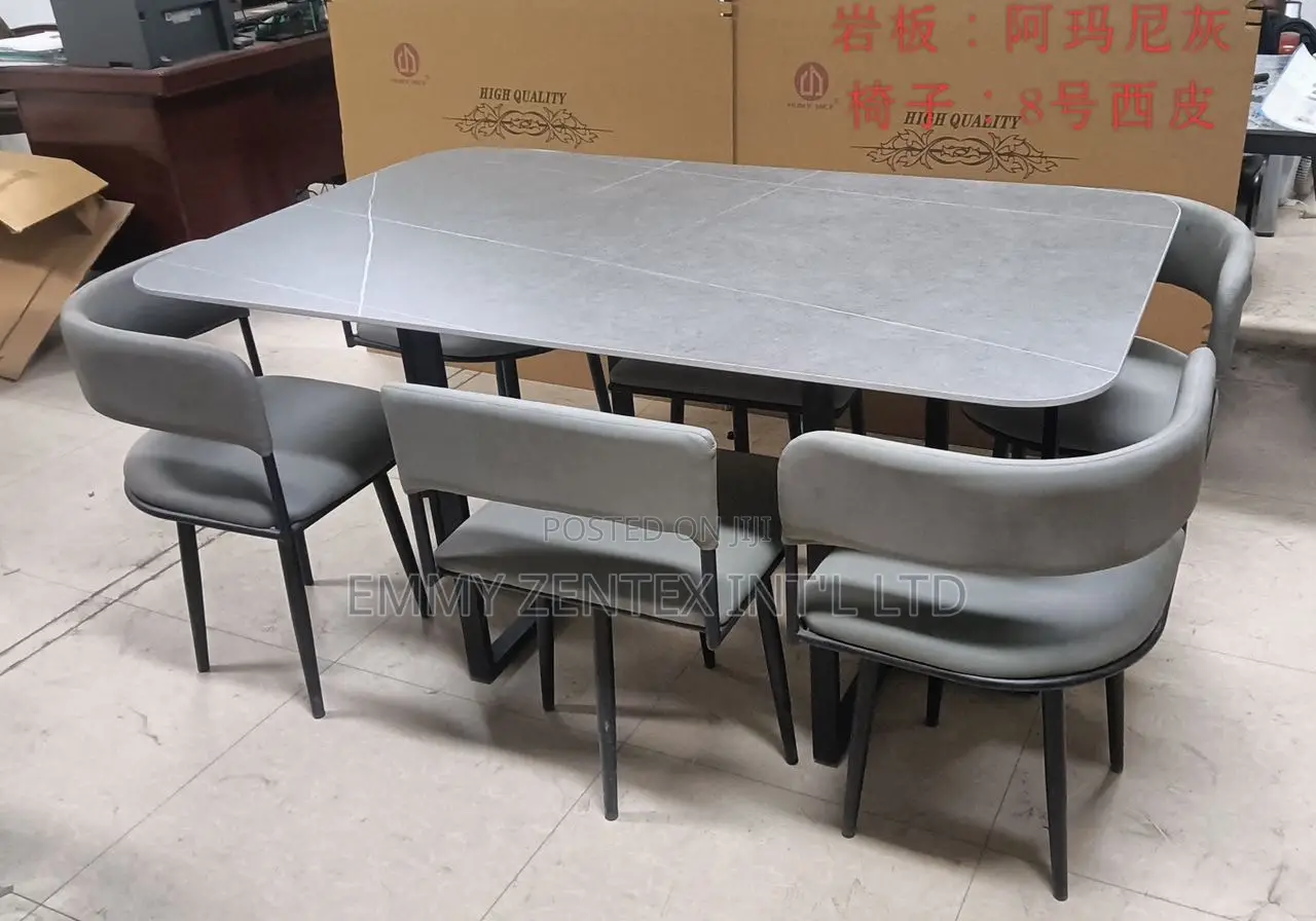 Foreign Dining Set by 6 Seaters