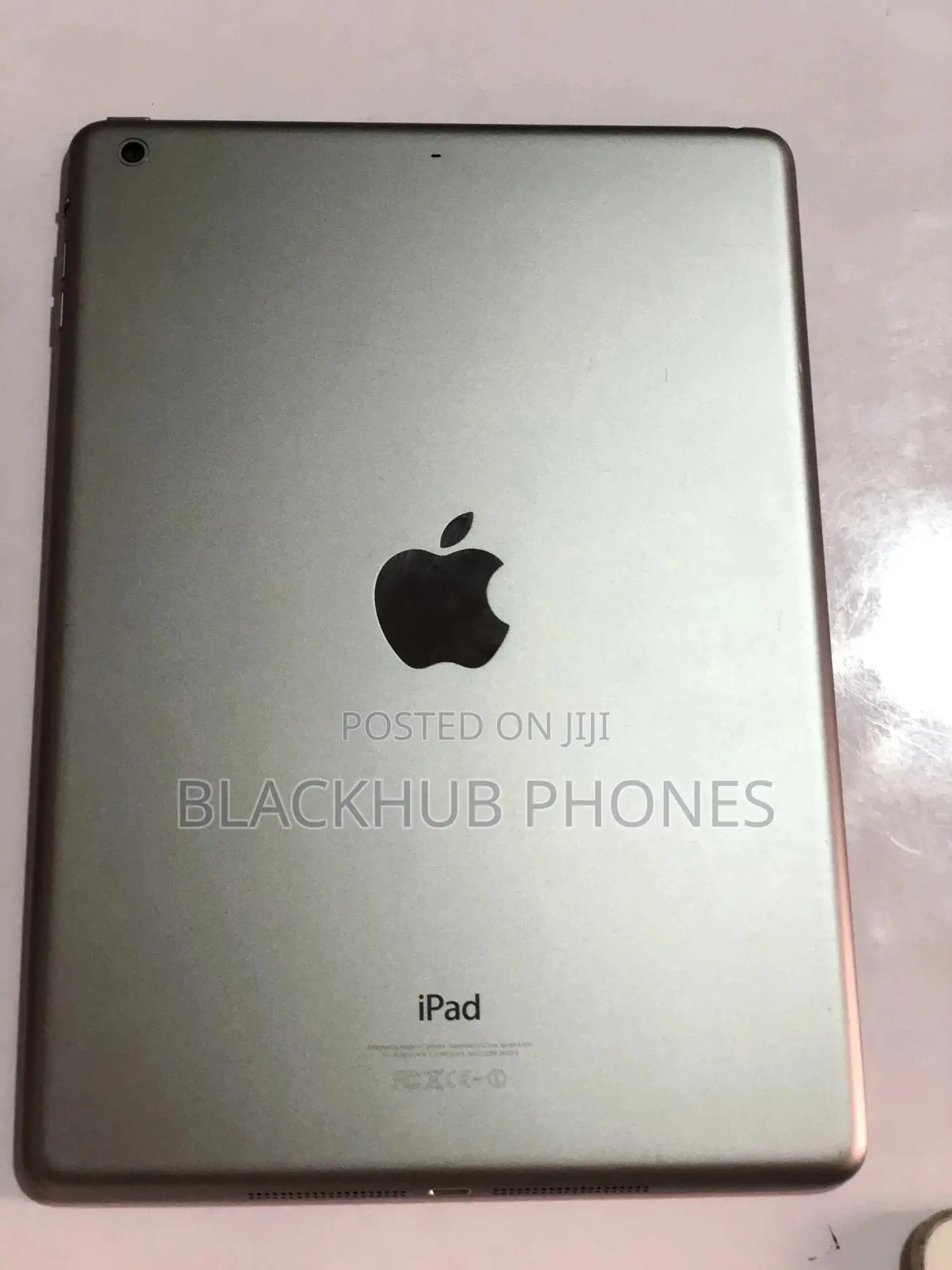 Apple iPad Air 32 GB Gray