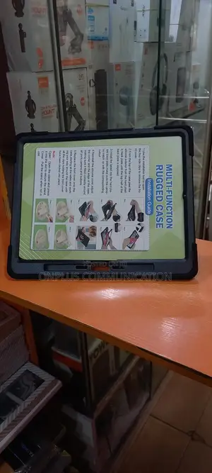 iPad Pro 13 2024 Rugged Defender Case