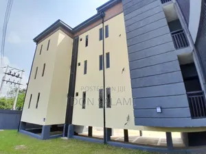3bdrm Apartment in Old Gra, Port-Harcourt for rent