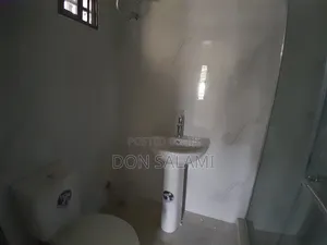3bdrm Apartment in Old Gra, Port-Harcourt for rent