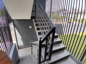 3bdrm Apartment in Old Gra, Port-Harcourt for rent