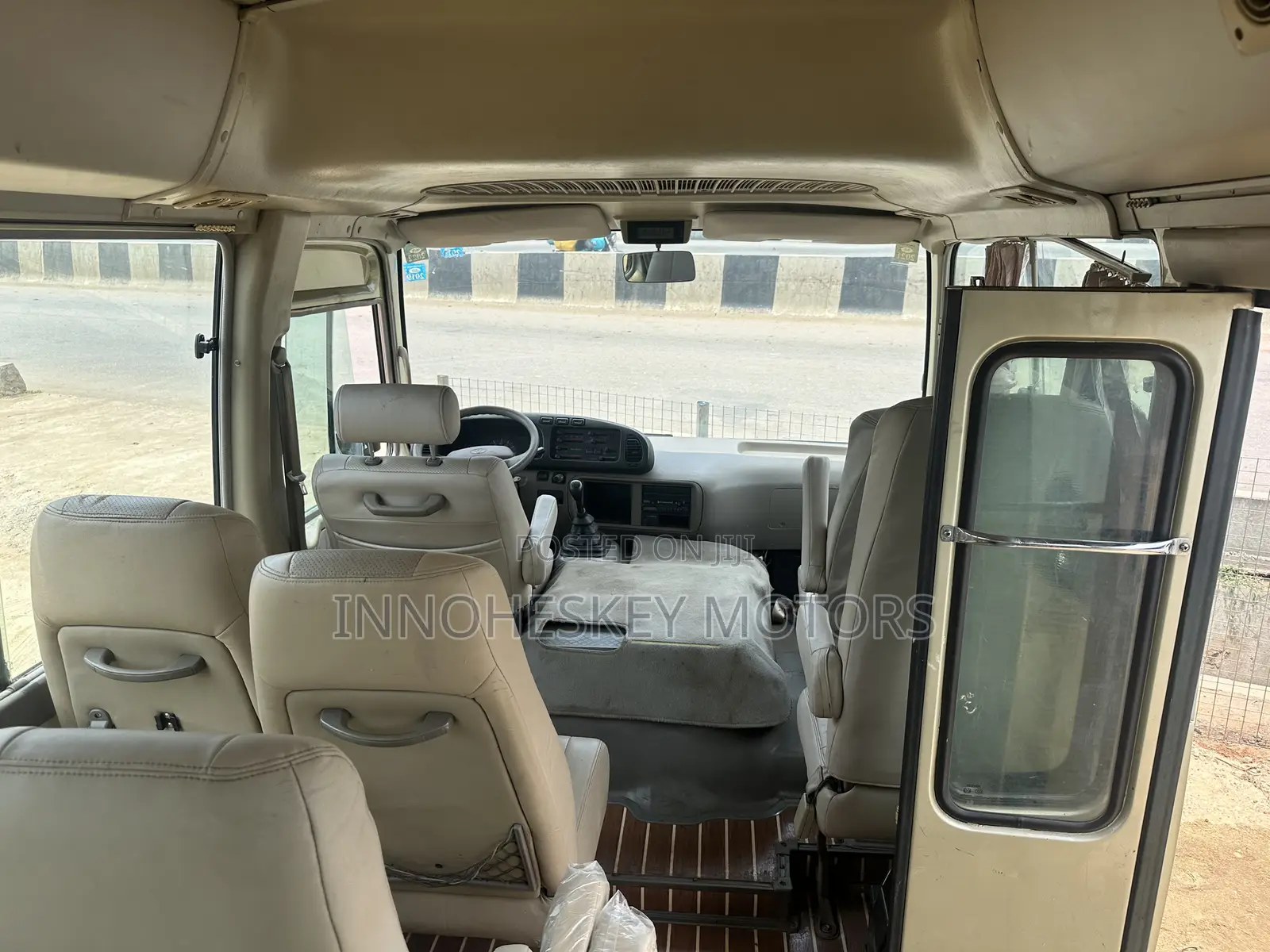 Toyota Coaster 2015 Green