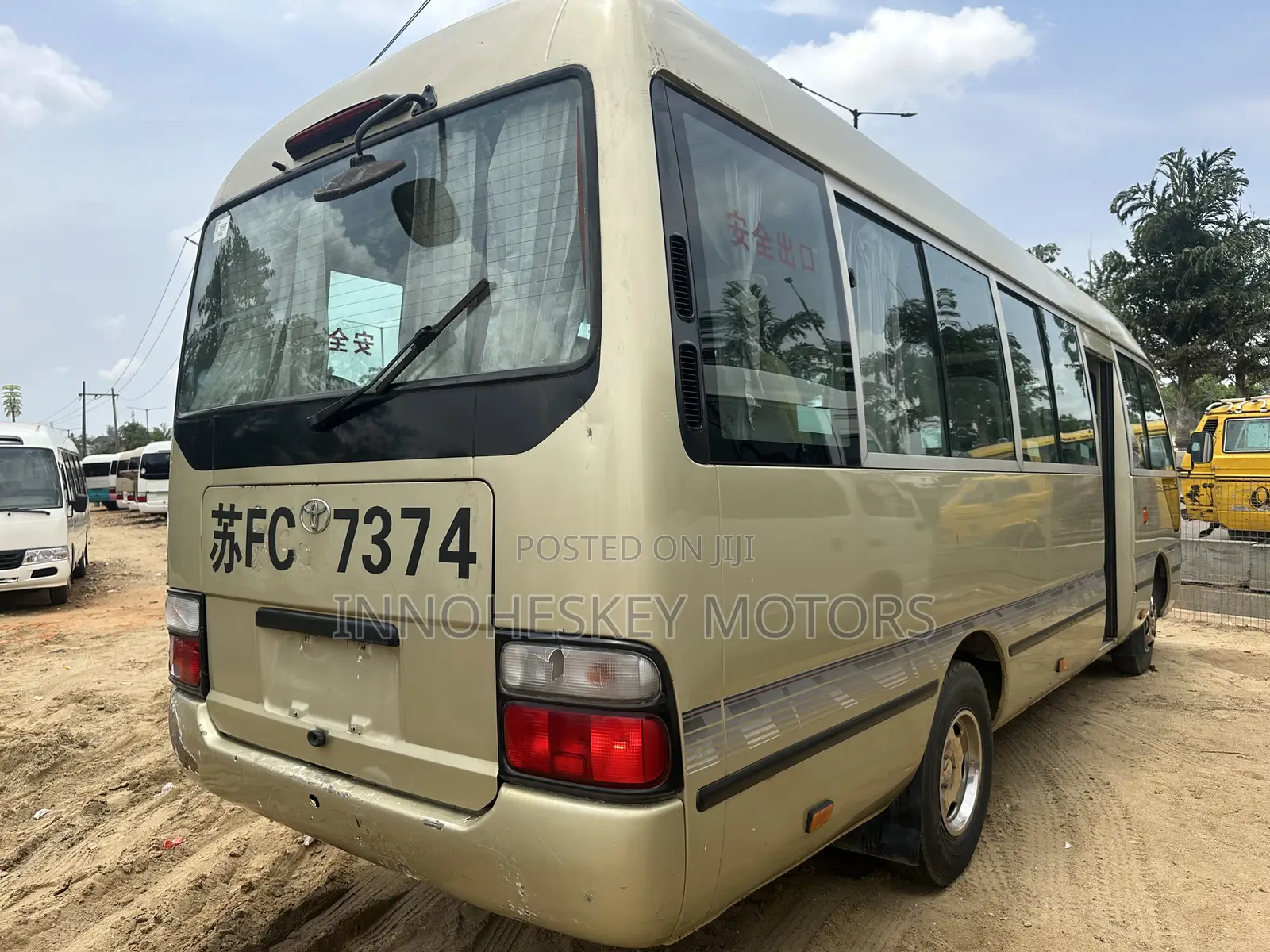 Toyota Coaster 2015 Green