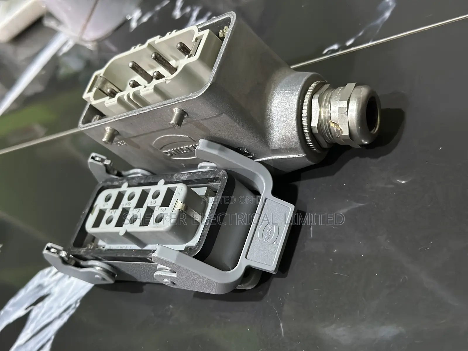 Power Connector