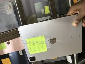 Apple iPad Pro 11 (2020) 256 GB Silver