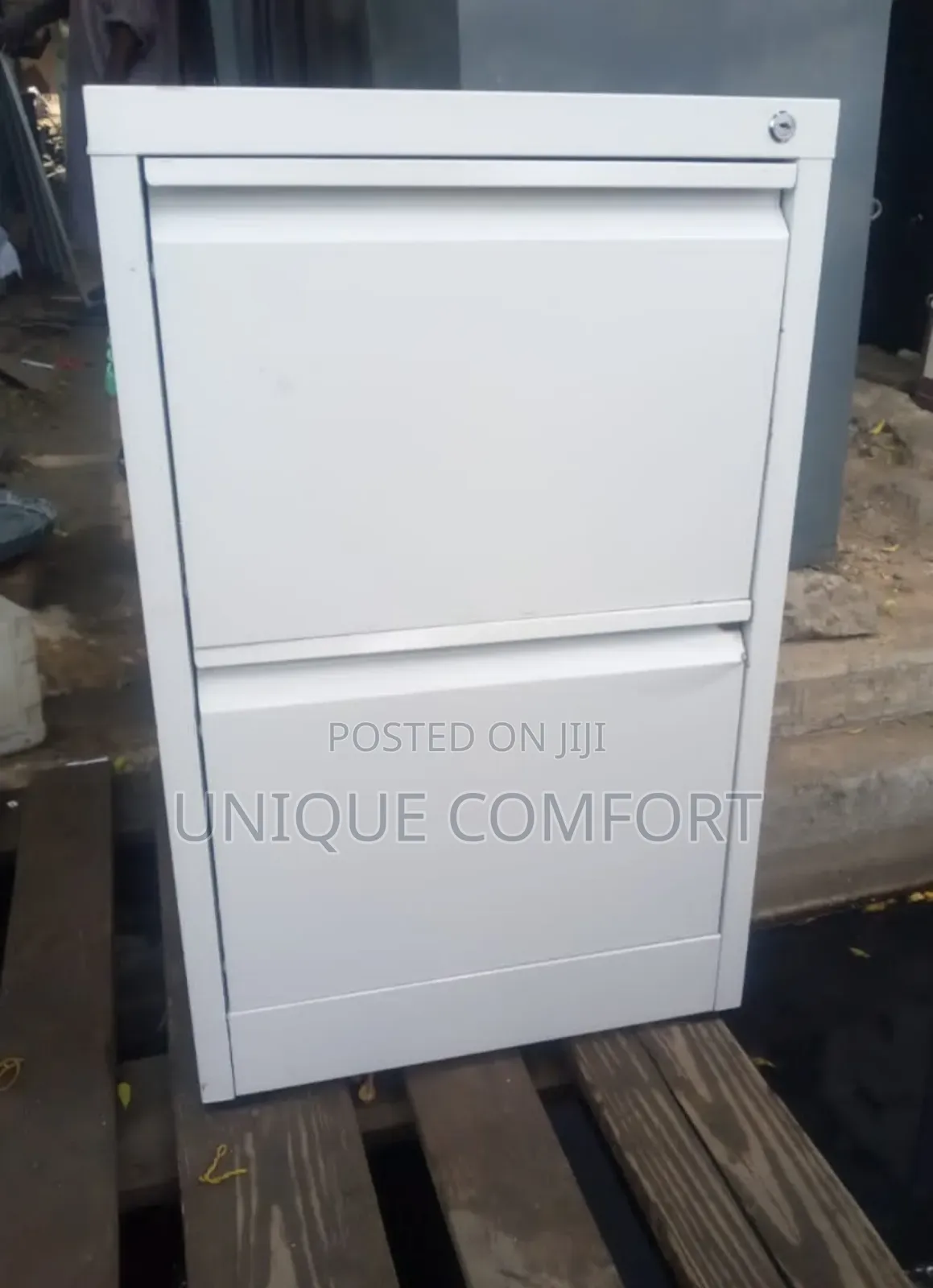 Imported Executive Metallic File Cabinet With Key