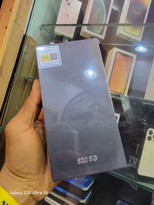 New Samsung Galaxy S20 128 GB Black