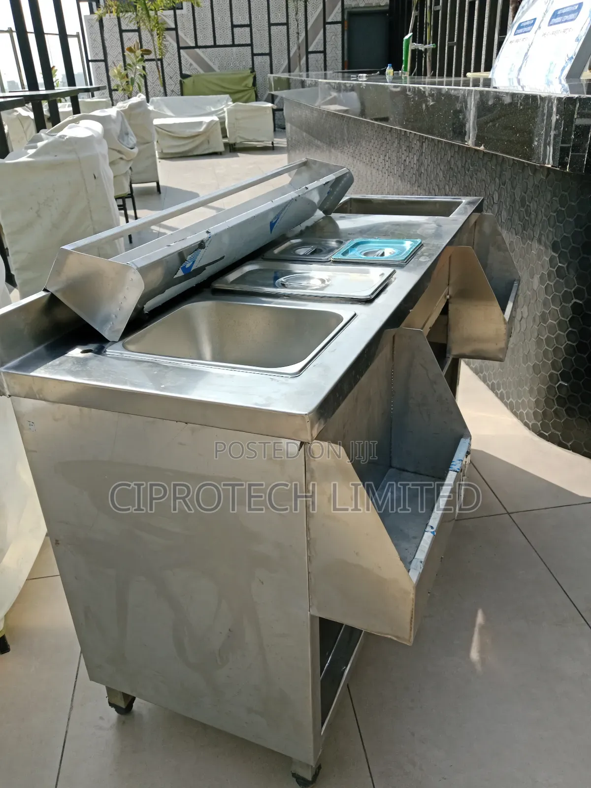 Cocktail Table