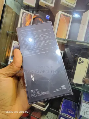 New Samsung Galaxy S20 128 GB Black