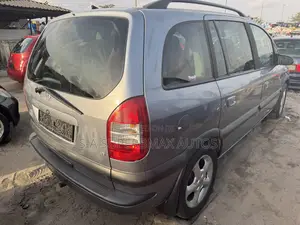 Opel Zafira 1.8 Enjoy 2006 Silver