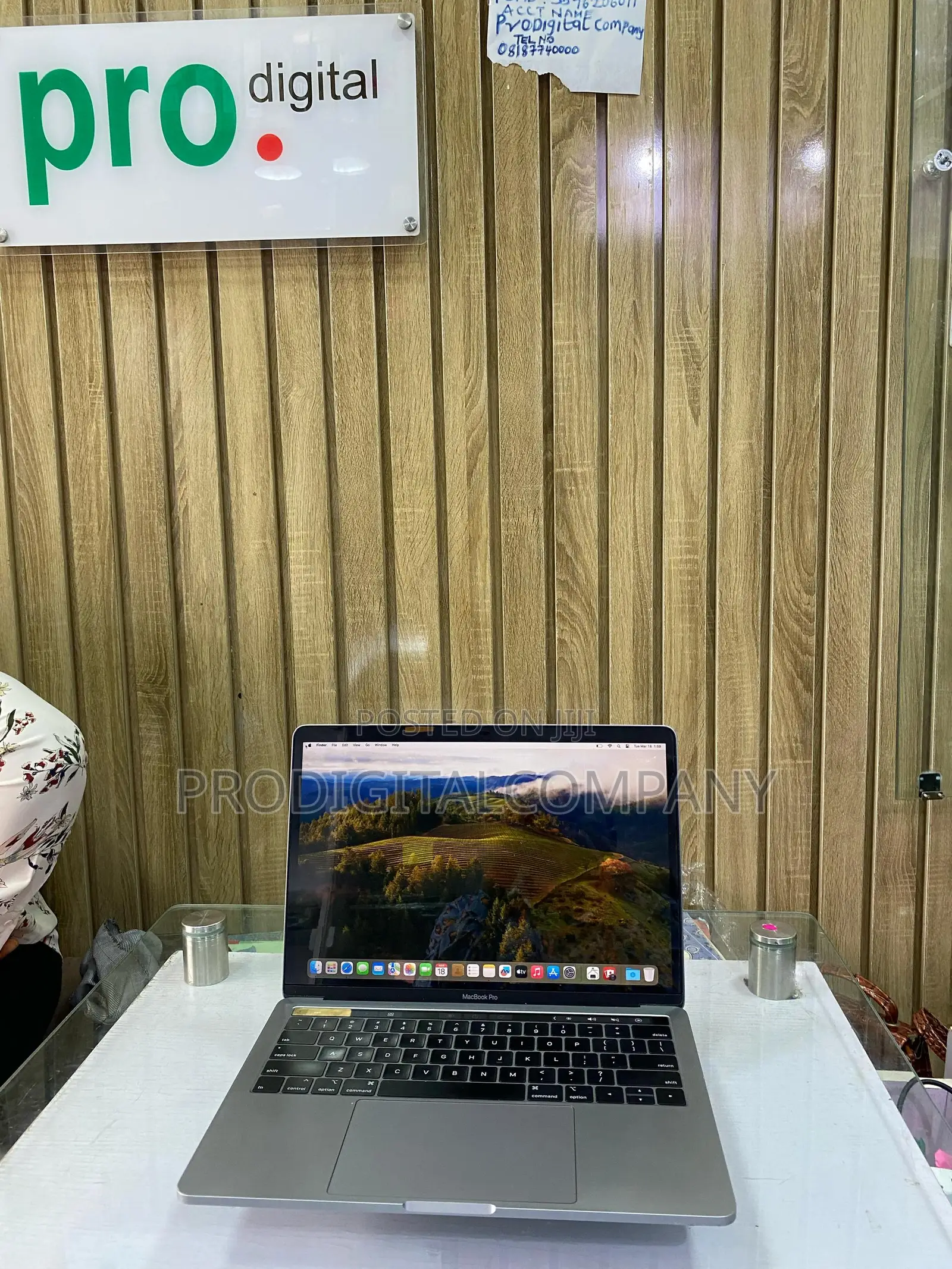 Laptop Apple MacBook Pro 2019 8GB Intel Core I5 SSD 128GB