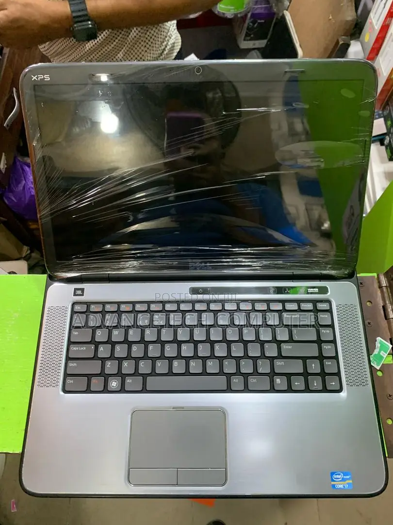 Laptop Dell XPS 15 (L502X) 8GB Intel Core I7 HDD 500GB