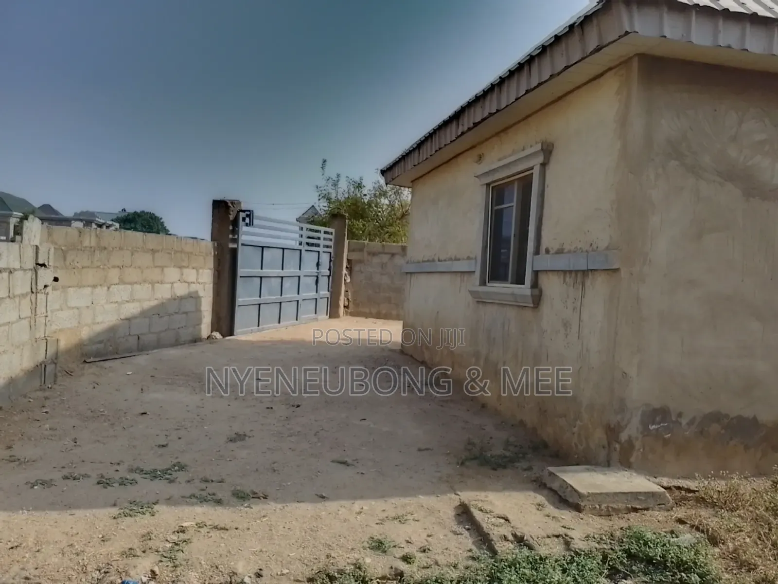 5bdrm Block of Flats in Nurses Estate, Karu for sale