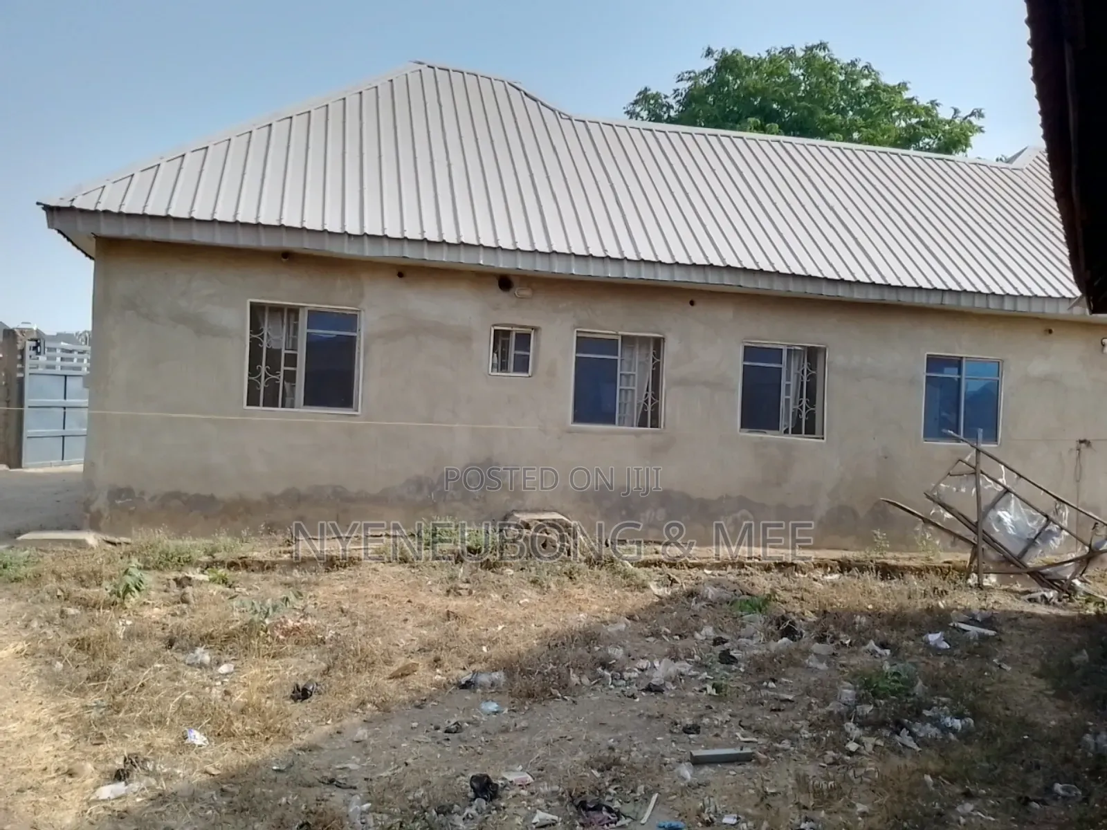 5bdrm Block of Flats in Nurses Estate, Karu for sale