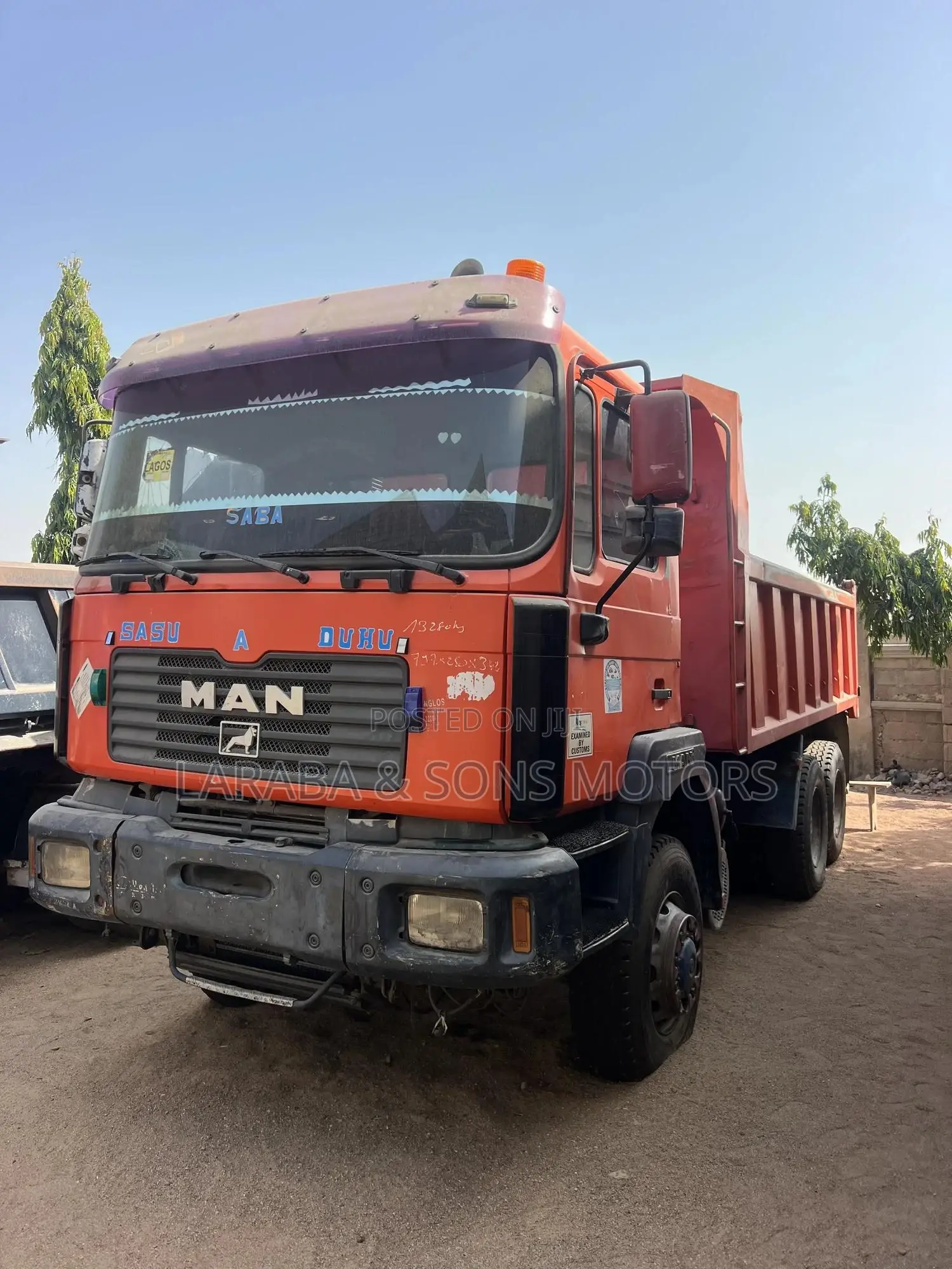 MAN T42 2000 Red