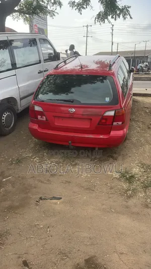 Nissan Primera 2003 Red