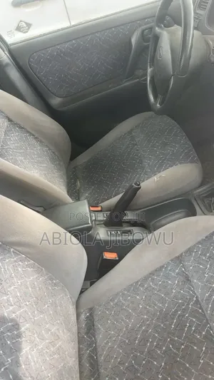 Nissan Primera 2003 Red