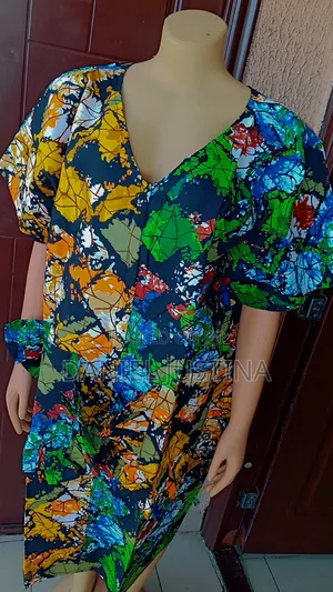Photo - Front Ruched Bubu Gown With Pleated Front Pockets