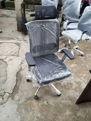 Office Chair With Swivel