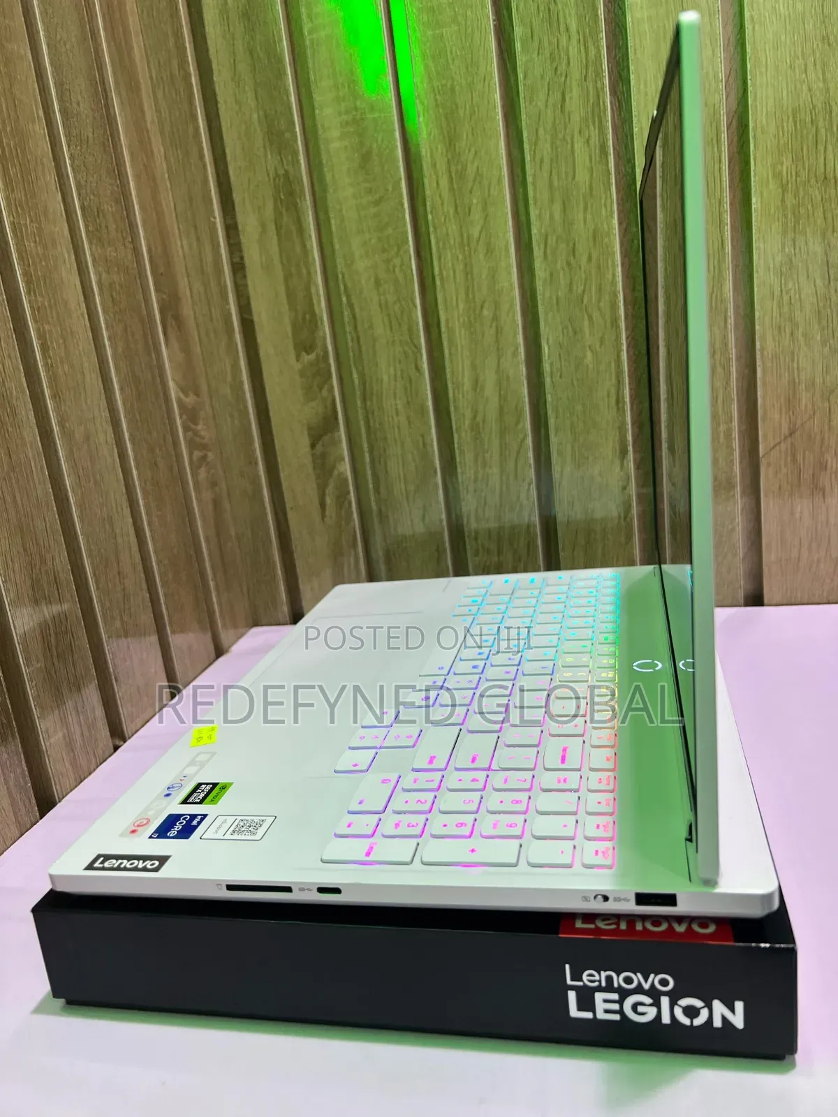 Laptop Lenovo A7 16GB Intel Core I7 SSD 1T