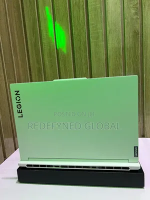 Laptop Lenovo A7 16GB Intel Core I7 SSD 1T