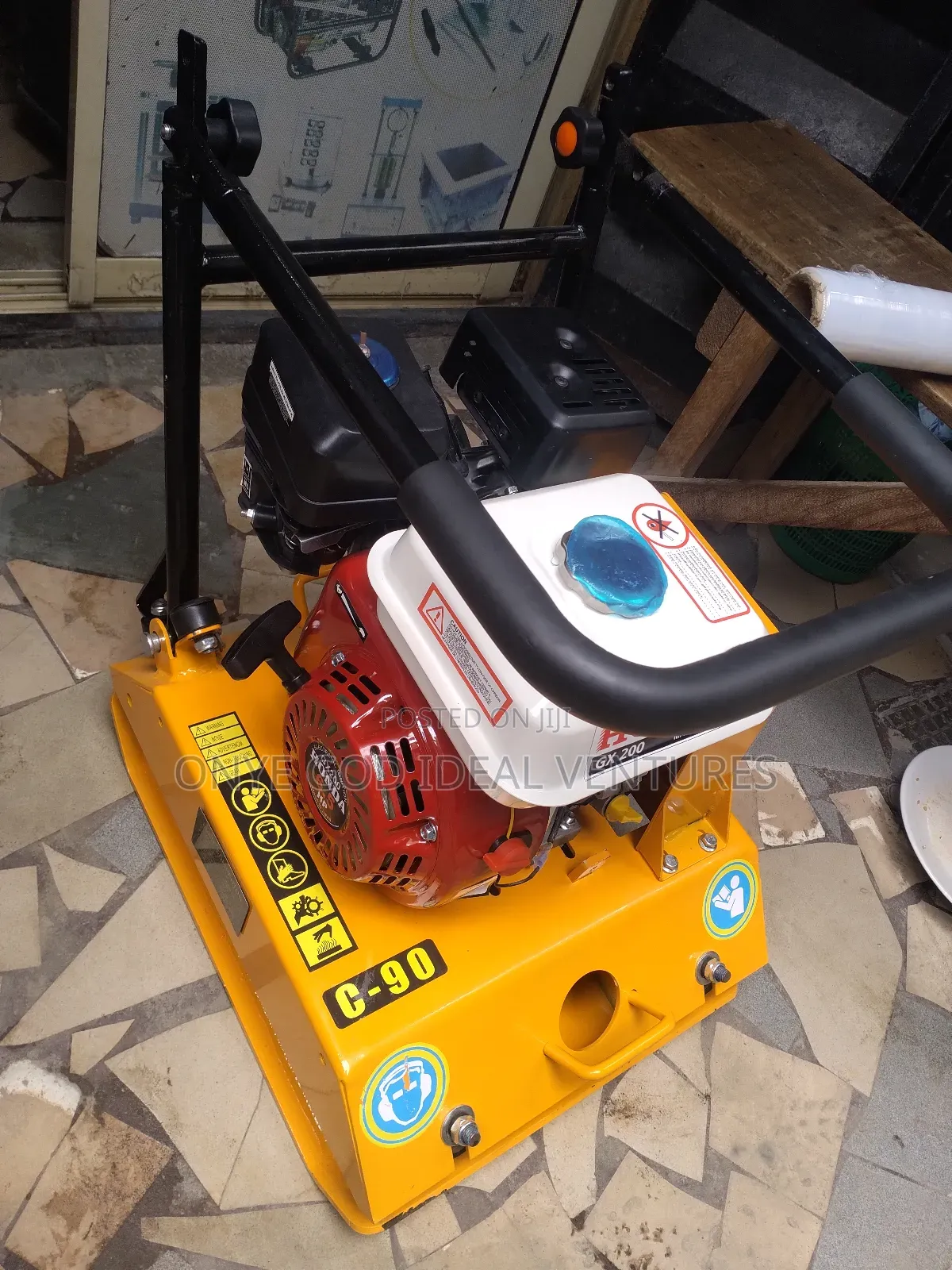 Plate Compactor Machine C-90