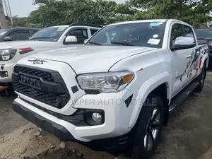 Toyota Tacoma Limited 2017 White