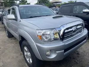 Toyota Tacoma Double Cab V6 2011 Silver