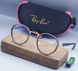 Sunglasses Collections Available in Two Species