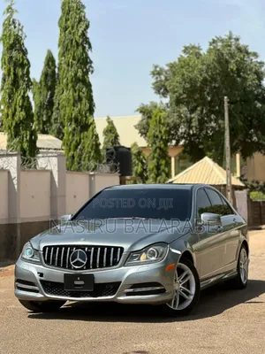 Mercedes-Benz C300 2012 Silver