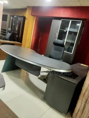 Top Notch Office Table