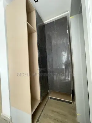 4bdrm Townhouse / Terrace in Durumi for rent